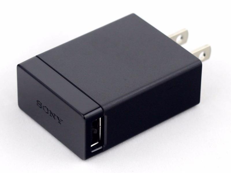 CUBO DE PARED SONY  TIPO USB NEGRO