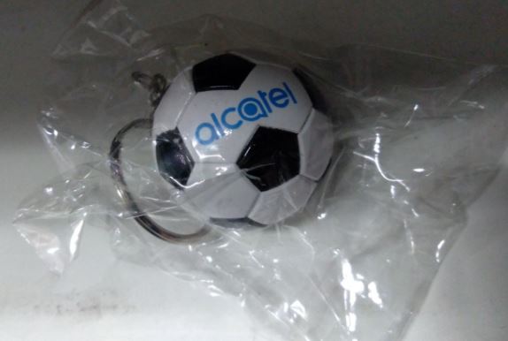 REGALIA LLAVERO BALON ALCATEL BLANCO/NEGRO