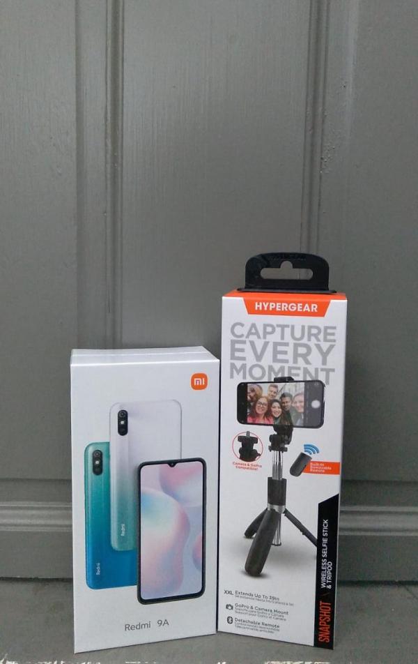 COMBO CELULAR XIAOMI REDMI 9A 32GB GRIS//  TRIPODE SELFIE STICK