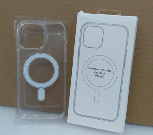 ESTUCHE SILICON IPHONE 15 PRO MAX MAGSAFE TRANSPARENTE