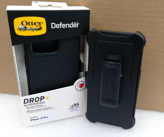 ESTUCHE ACRILICO IPHONE 15 PRO OTTER DEFENDER NEGRO