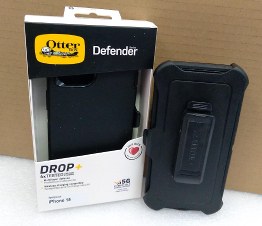 ESTUCHE ACRILICO IPHONE 15 OTTER DEFENDER NEGRO