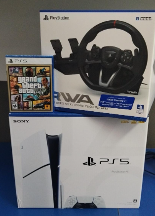 COMBO CONSOLA PS5 SLIM+JUEGO GRAND THEFT AUTO + VOLANTE CON PEDAL